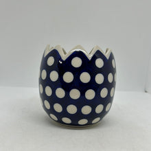 Load image into Gallery viewer, Pottery Misfit - Small Cracked Egg - D64