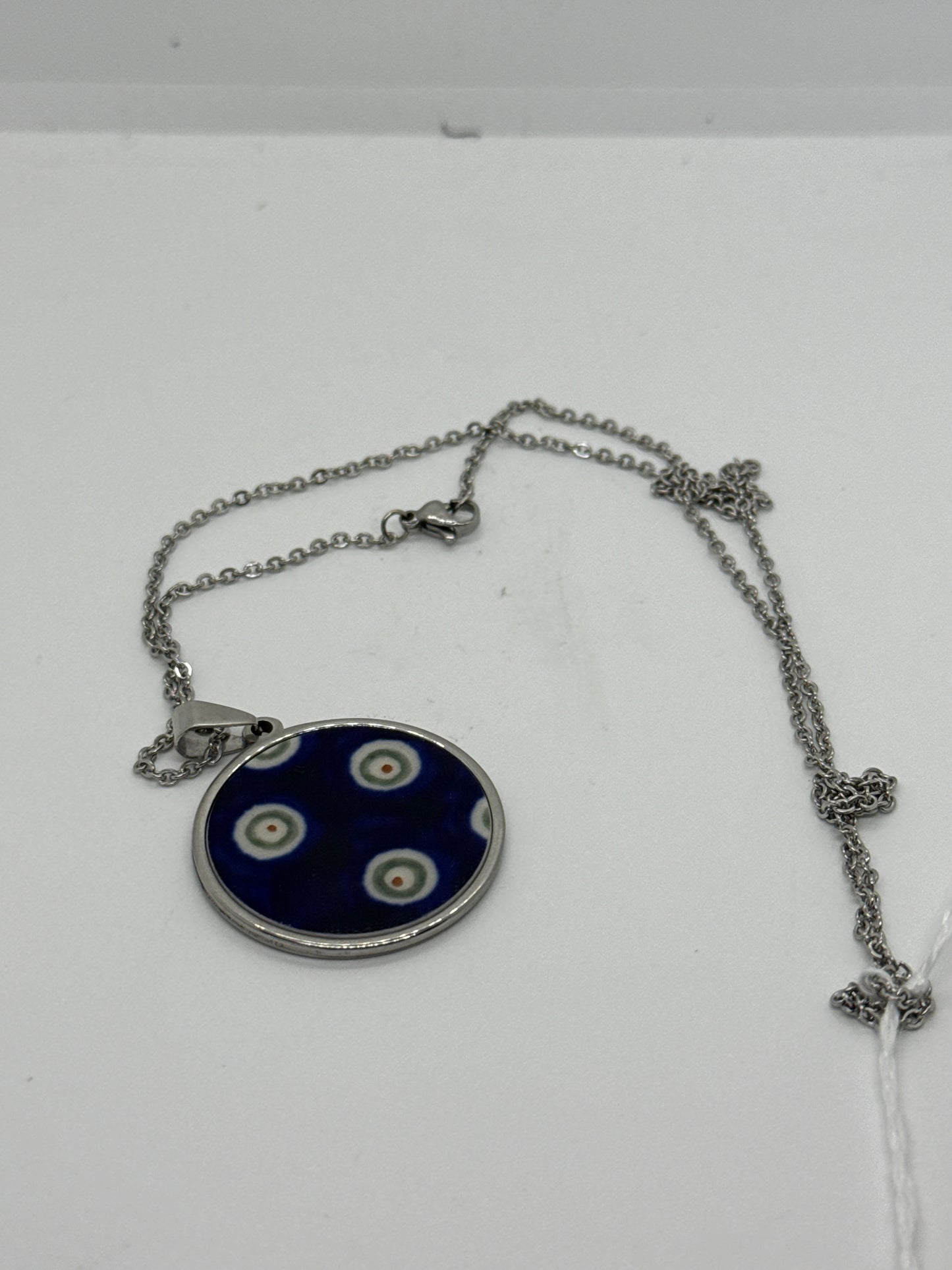 Sylvia Round Necklace with Chain - Polka Dot Eye