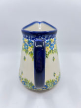 Load image into Gallery viewer, Pottery Misfit - Larger Gravy Pitcher - U595