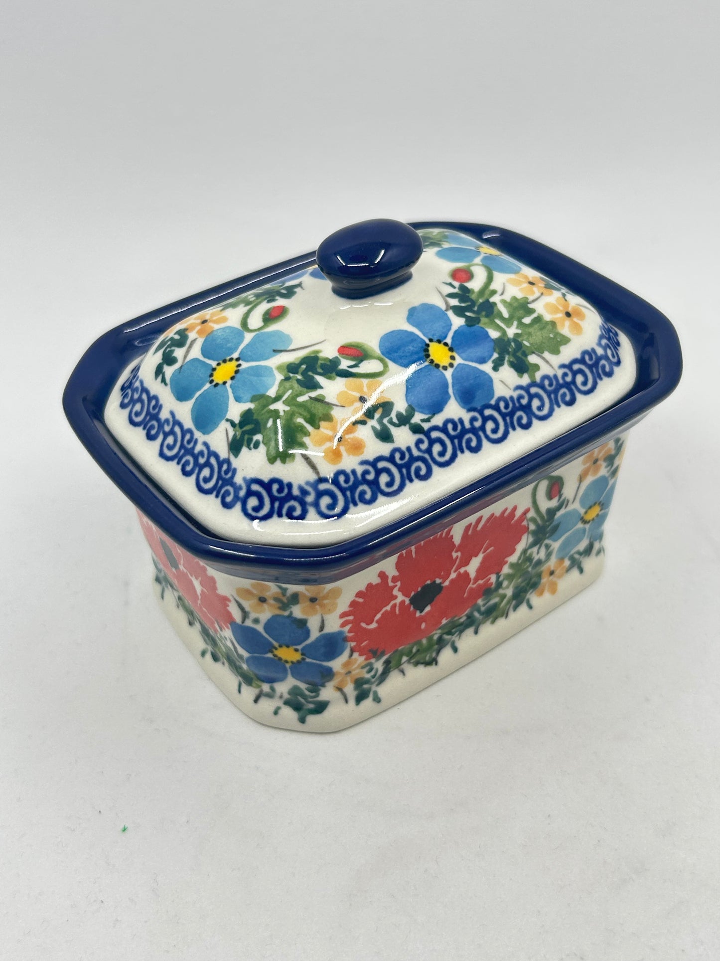 Covered Container ~ 3.25H x 3.5W x 4.5L ~ U5149 ~ U4!