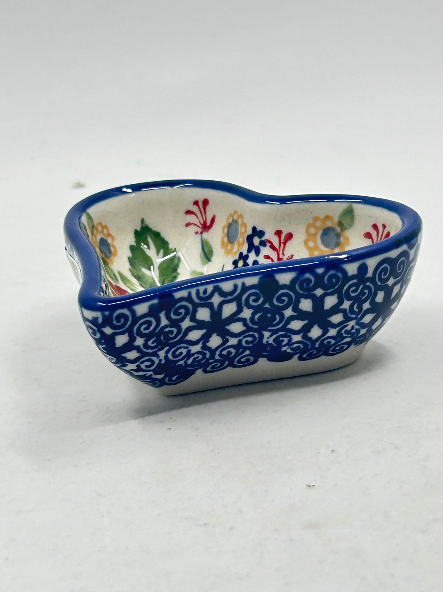 Second Quality Heart Saucer - P265
