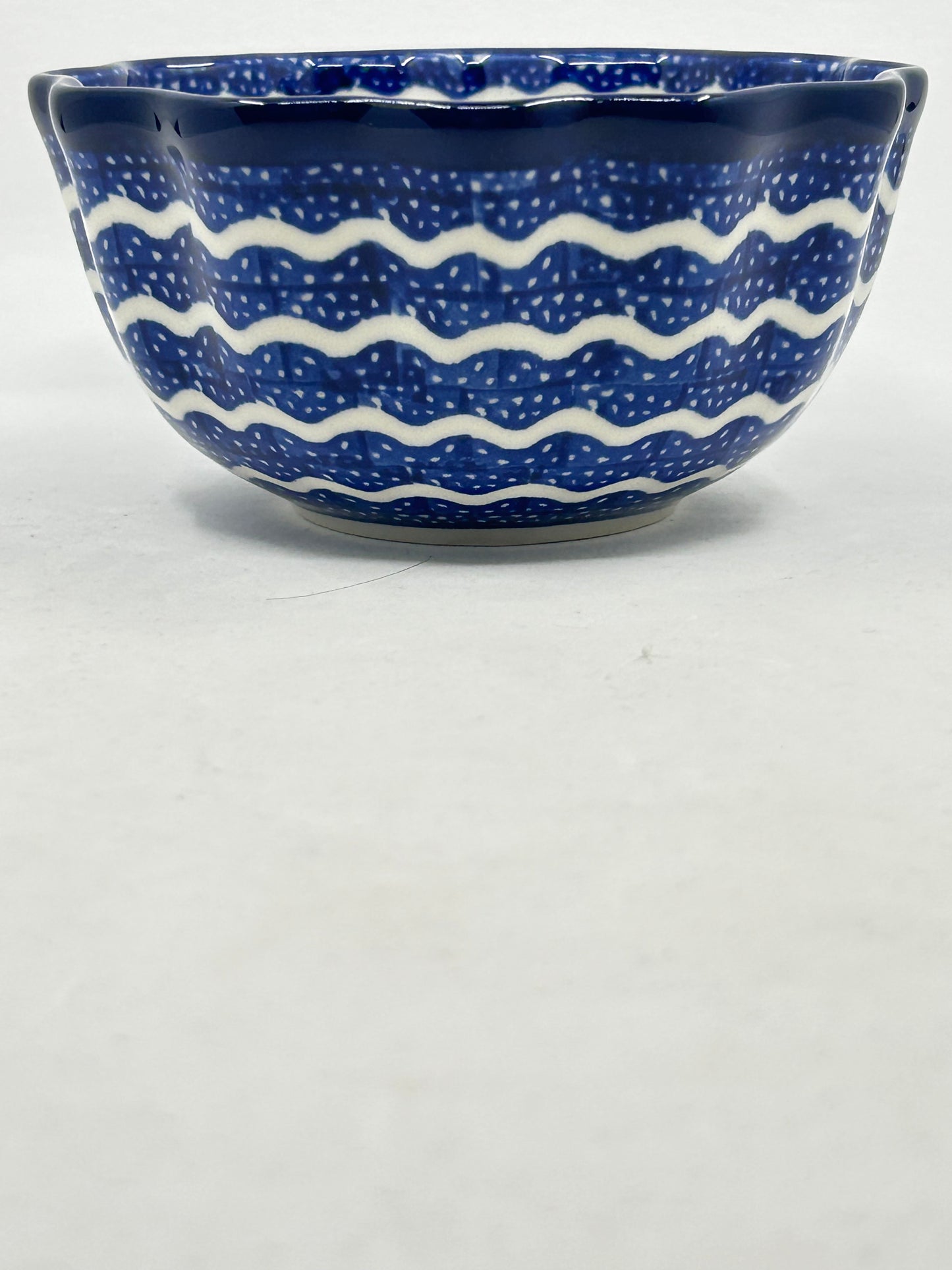 Bowl ~ Wavy Edge ~ 5 inch ~ 2957X ~ T4!