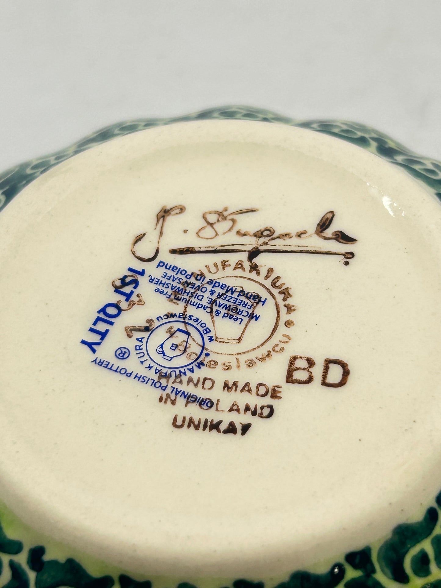 Scalloped Dish - JZ34
