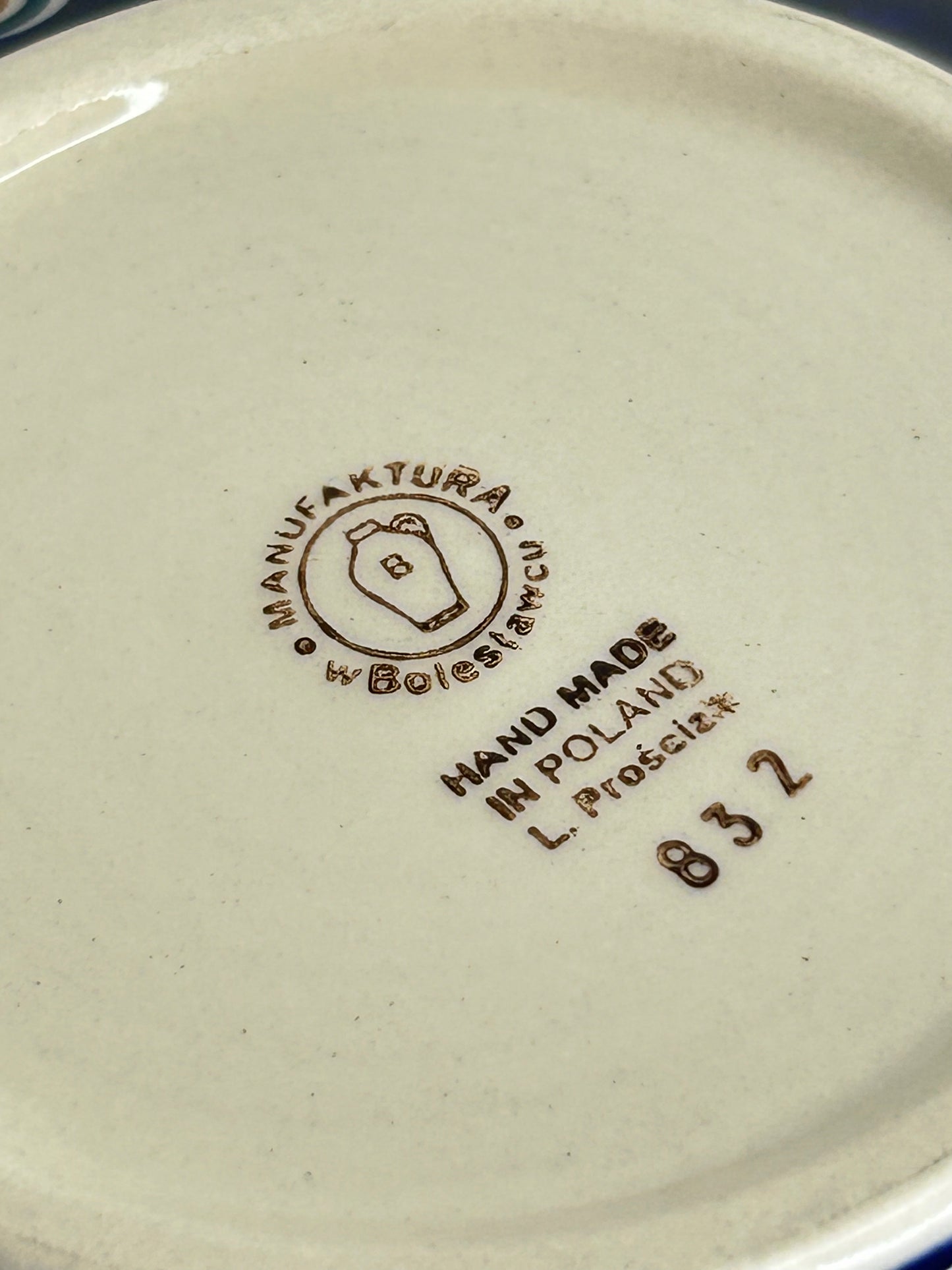 Second Quality Bowl with Lid - 054A