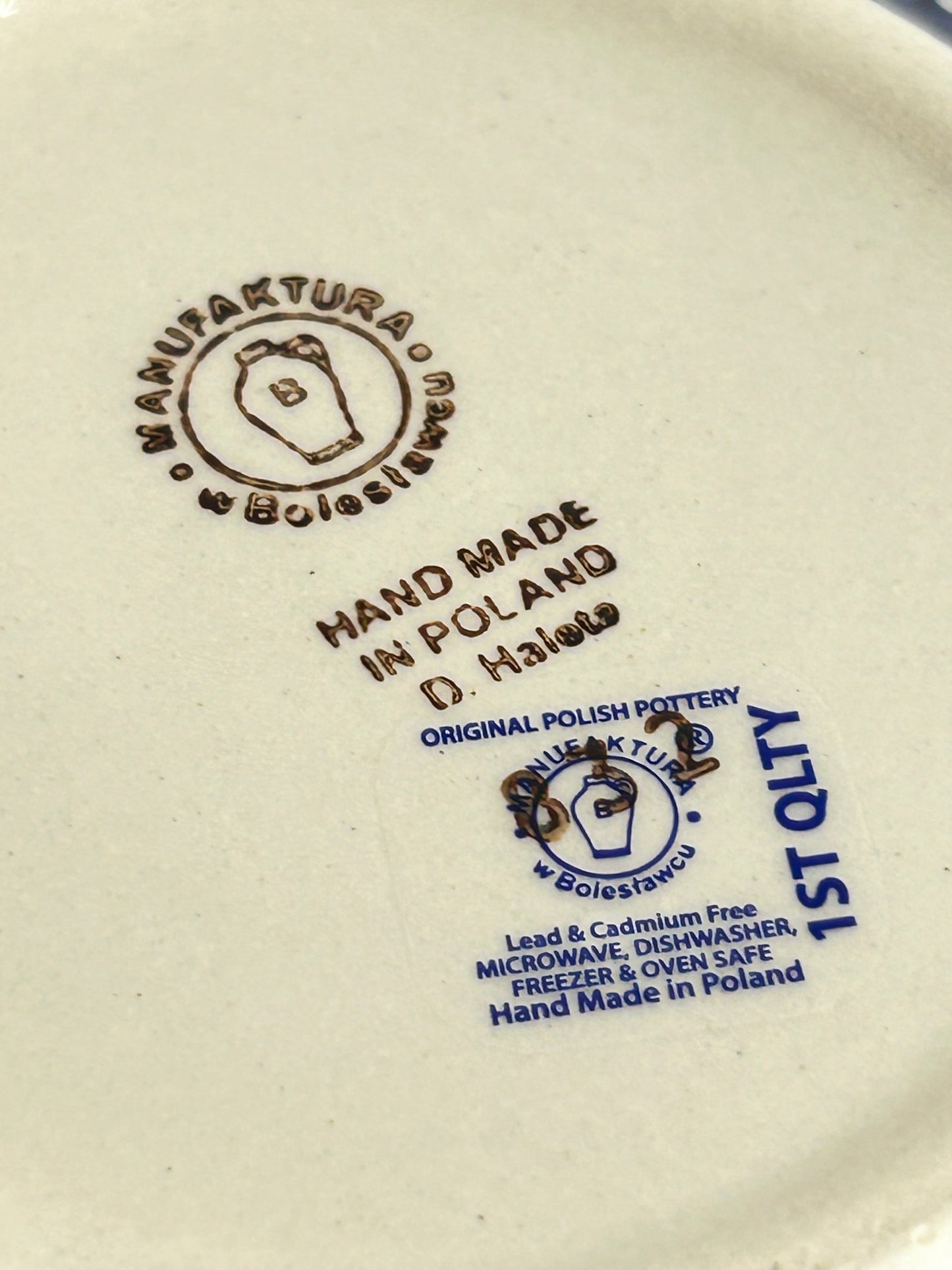 Bowl with Lid - P249