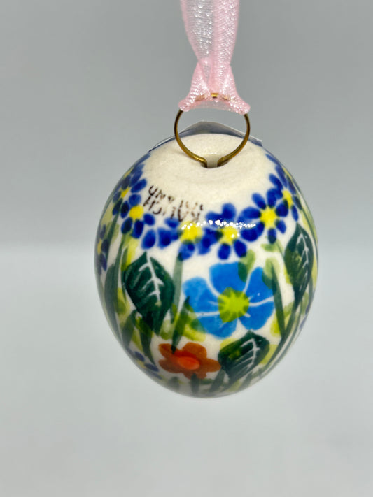 Green Leaves Hanging Egg - U1