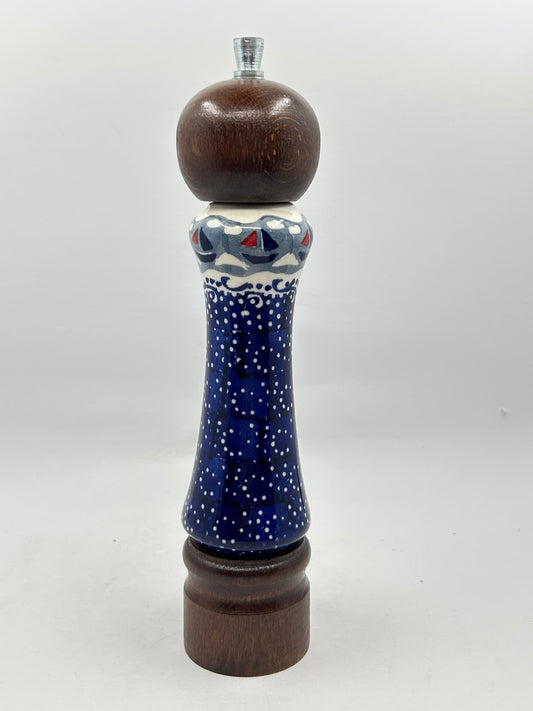 Dark Wood Spice Grinder - DPMA
