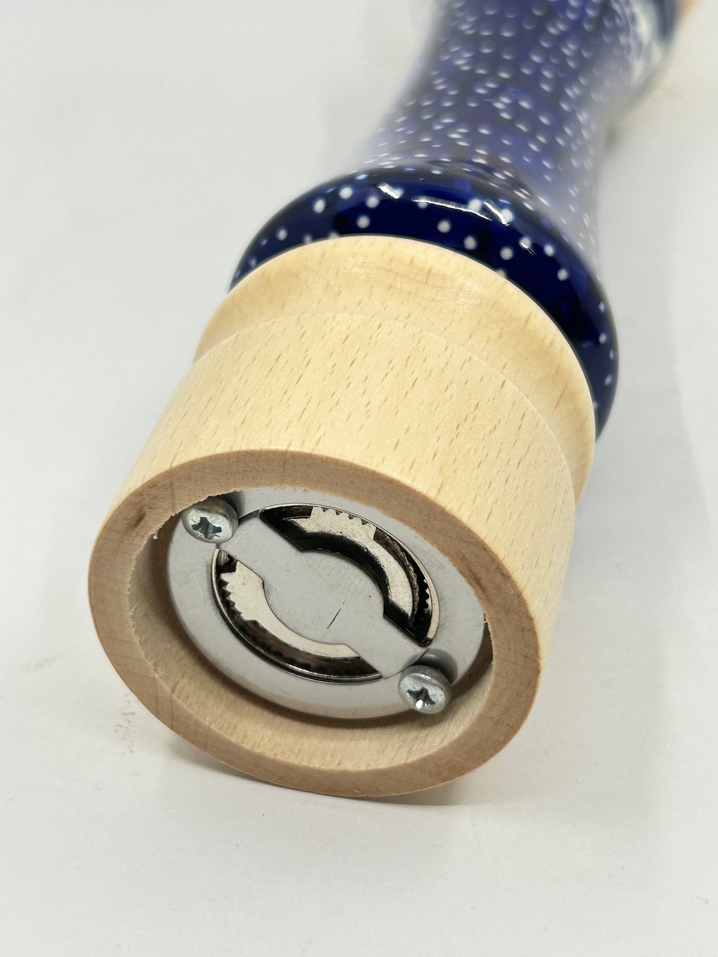 Light Wood Spice Grinder - DPMA