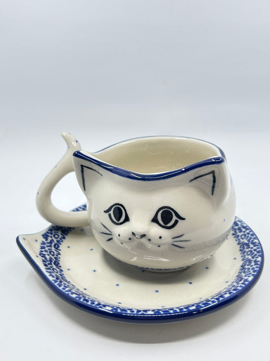 H16 Cat Cup & Saucer ~ 56X - T1*