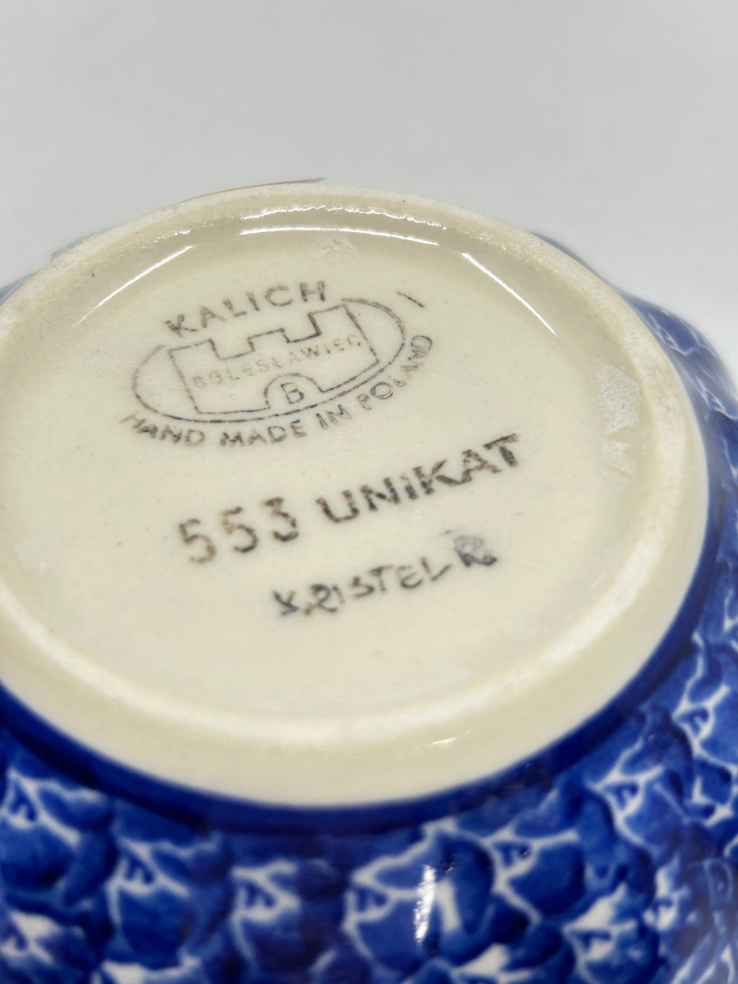 Scalloped Bowl - U553