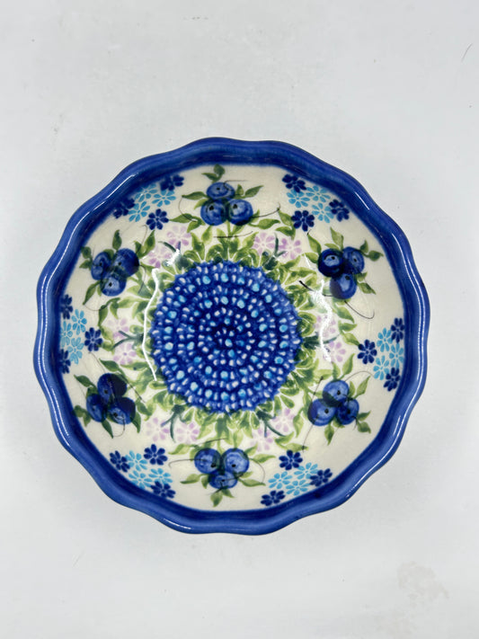 Scalloped Bowl - U288