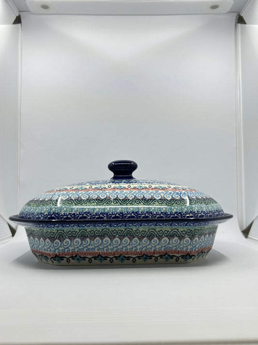 Baker ~ Covered Casserole ~ 8"W x 10.25"L ~ U5198 ~ U3!