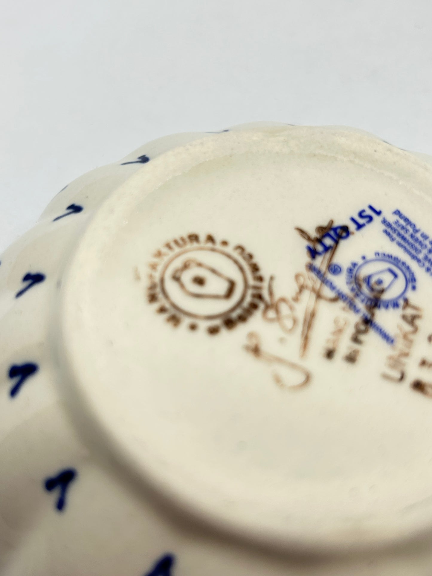 Scalloped Dish - JZ67