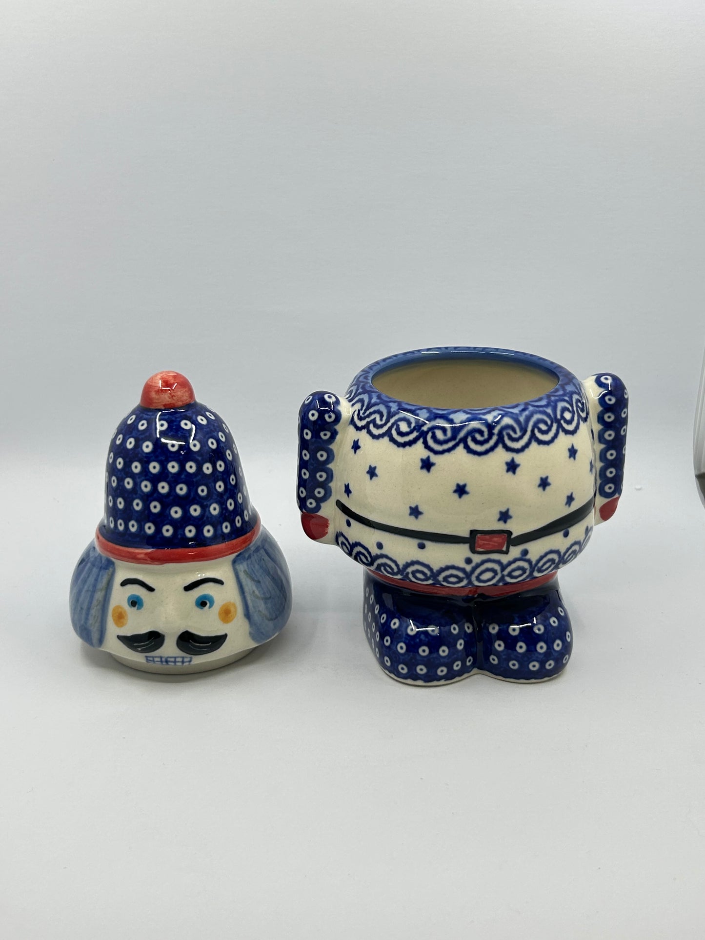 Nutcracker Container - U-P5
