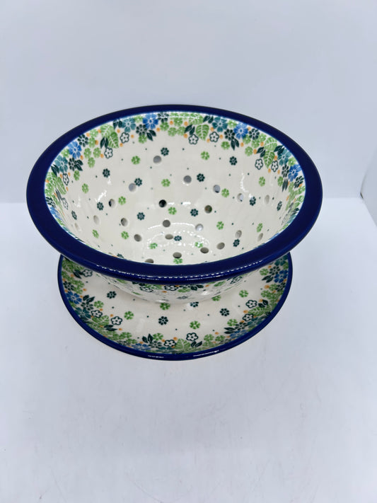Berry Bowl w/ Saucer ~ 8W ~ 2064X - T3!
