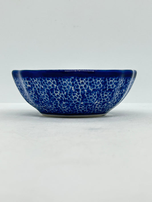 Scalloped Bowl - A922 - A1