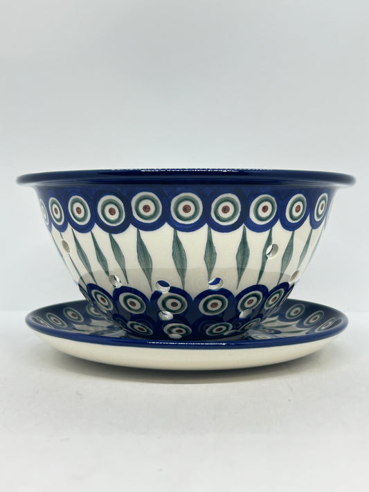 Berry Bowl w/ Saucer ~ 8W ~ 0054X - T3!
