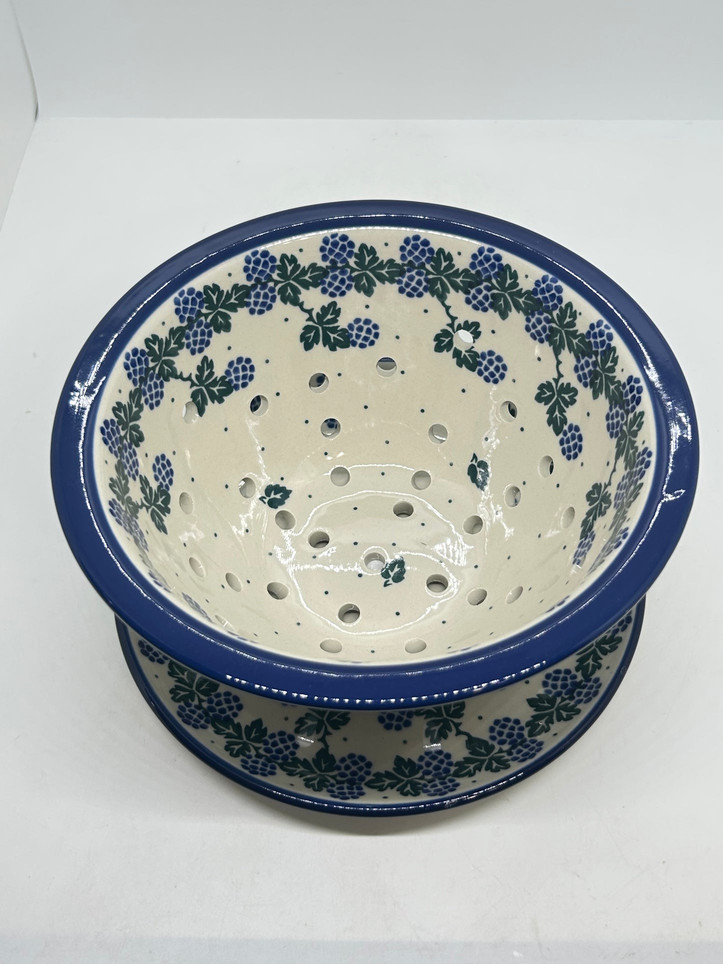 Berry Bowl w/ Saucer ~ 8W ~ 0850X- T1!