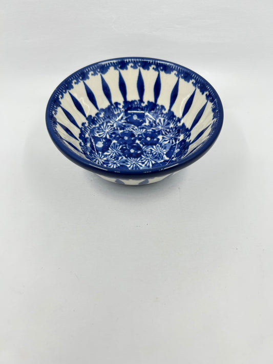 556 ~ Bowl ~ Nesting 5"W ~ 3309X ~ T4!