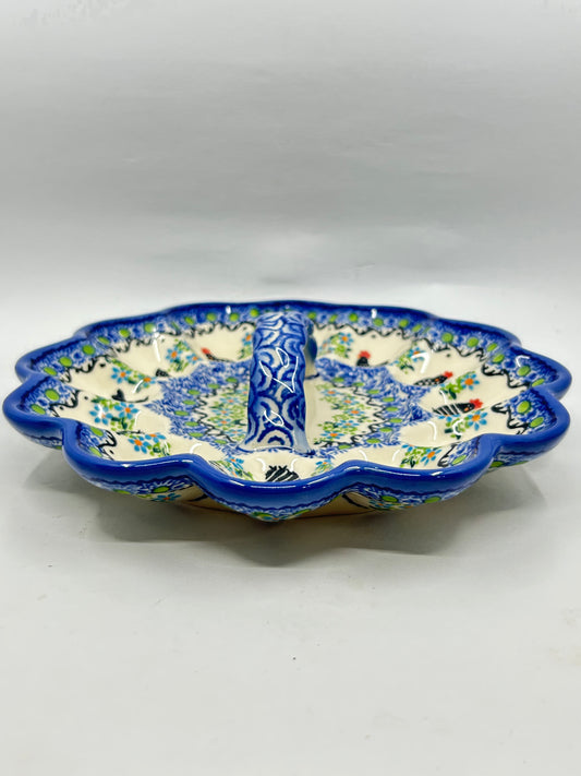 T13 Egg Dish with Handle U-K3