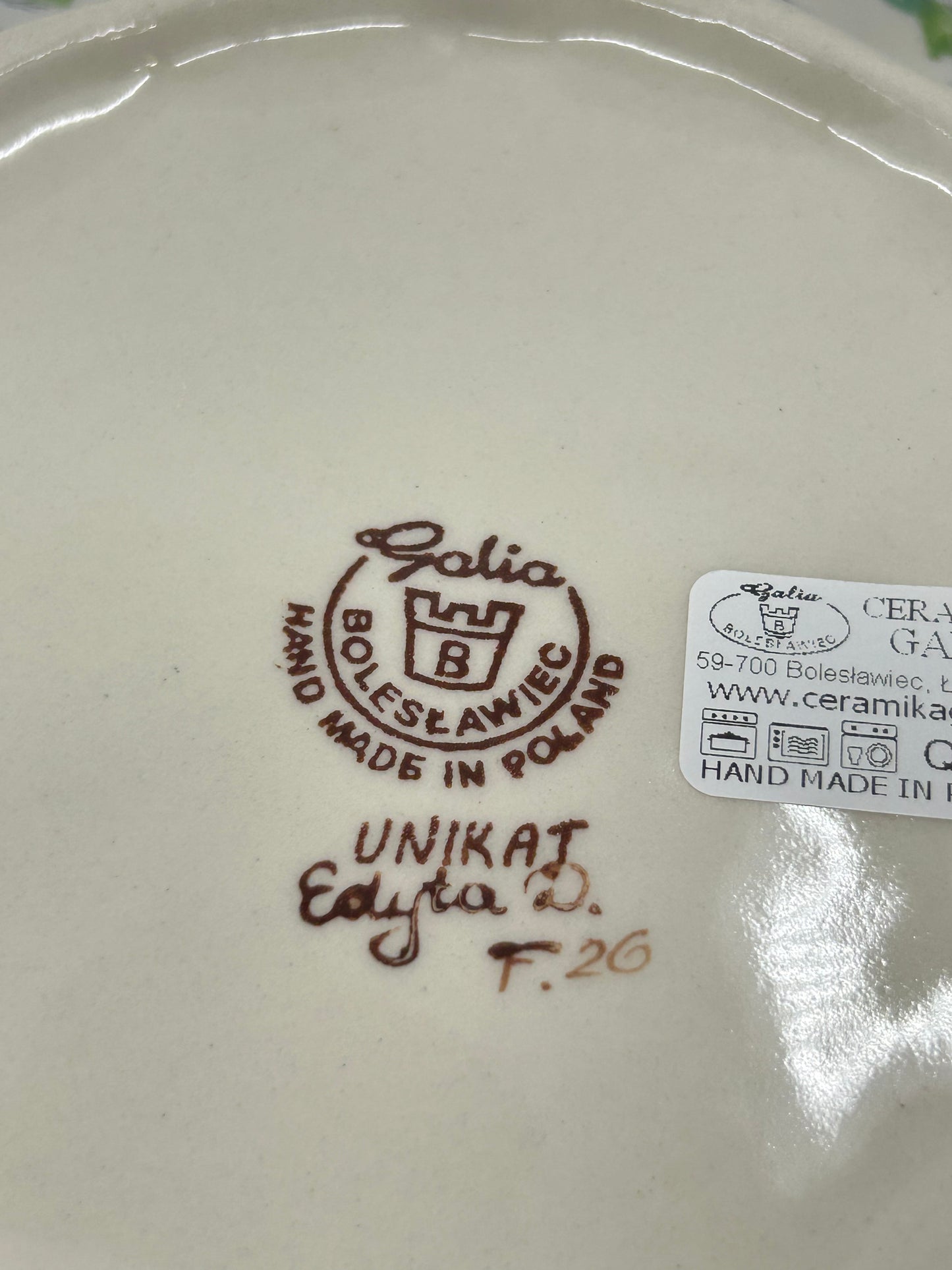 T13 Egg Dish with Handle - U-CT