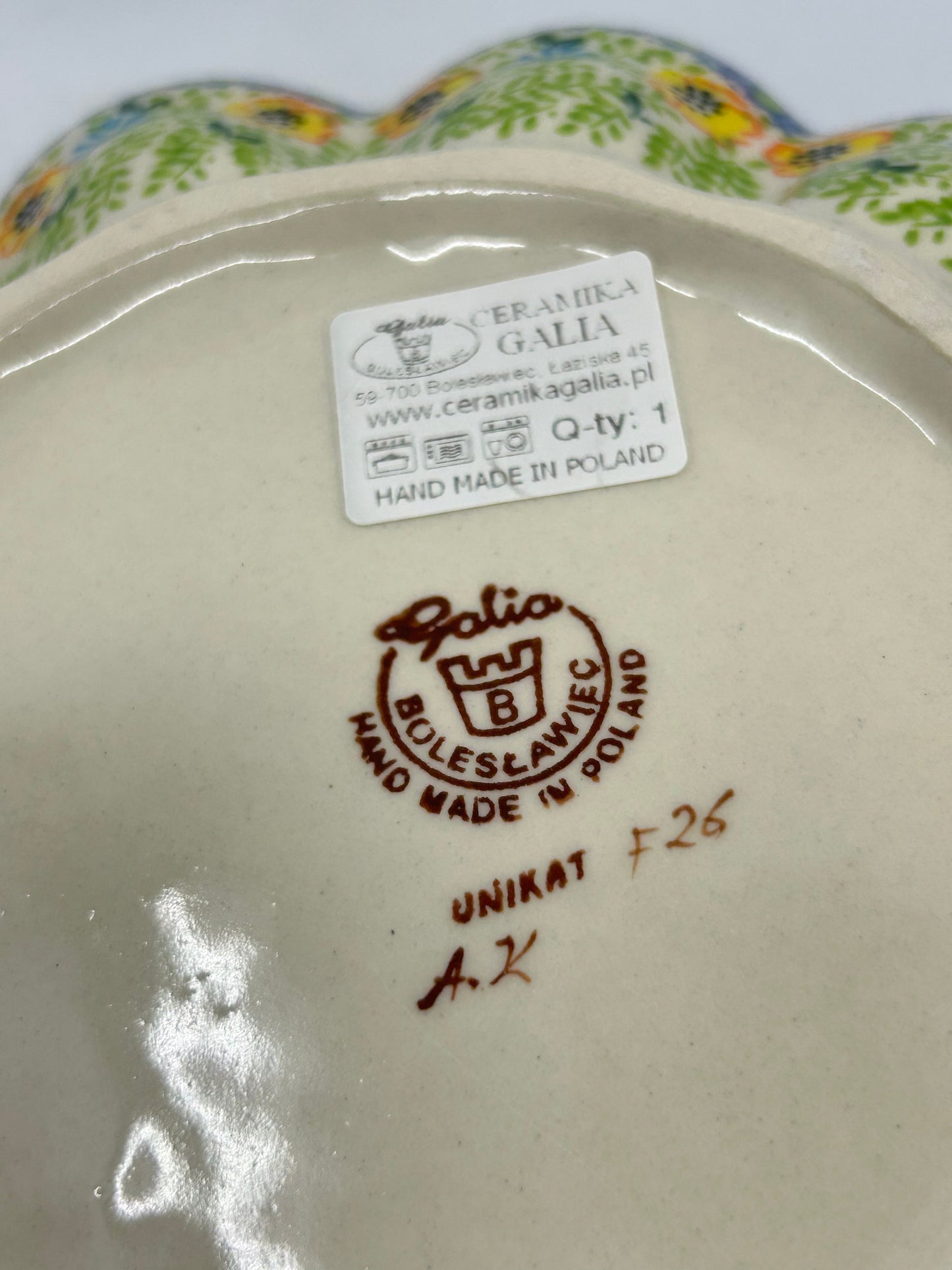 T13 Egg Dish with Handle - U-E2