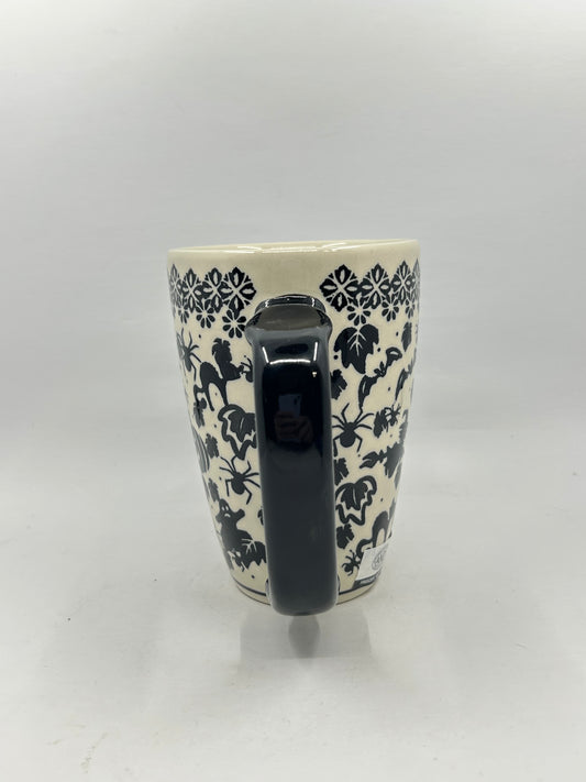 A40 Black Halloween 16 oz. mug - D92
