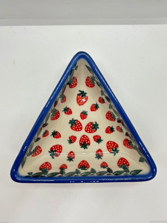 Andy Triangle Dish - D139