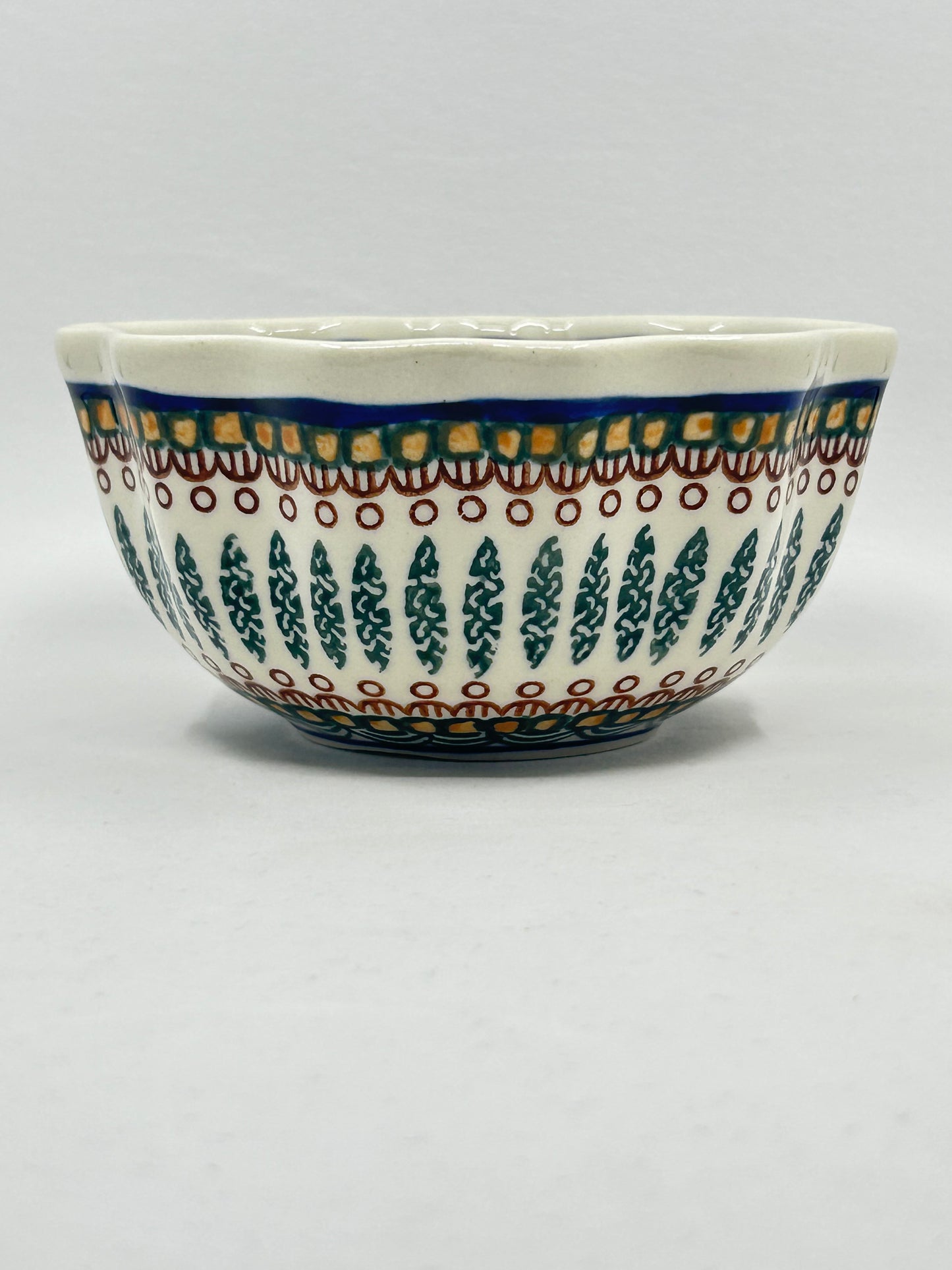 Bowl ~ Wavy Edge ~ 5 inch ~ 0192 ~ T4!
