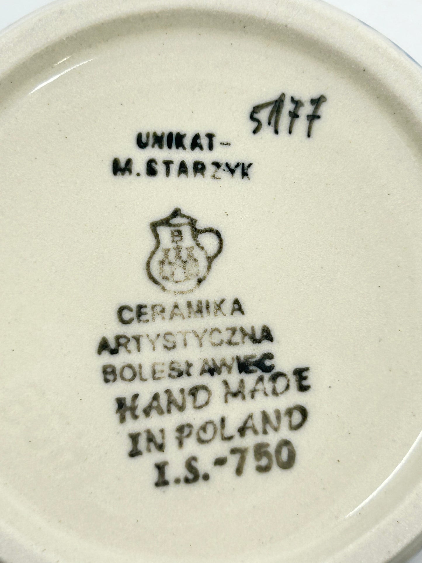 Bowl ~ Ramekin ~ 3.75 inch ~ U5177 ~ U4*