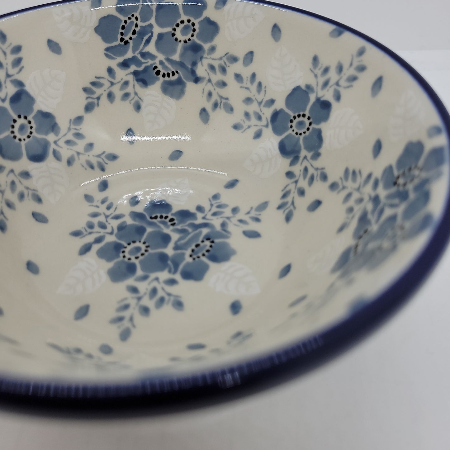 556 ~ Bowl ~ Nesting 5"W ~ 2496X ~ T3!