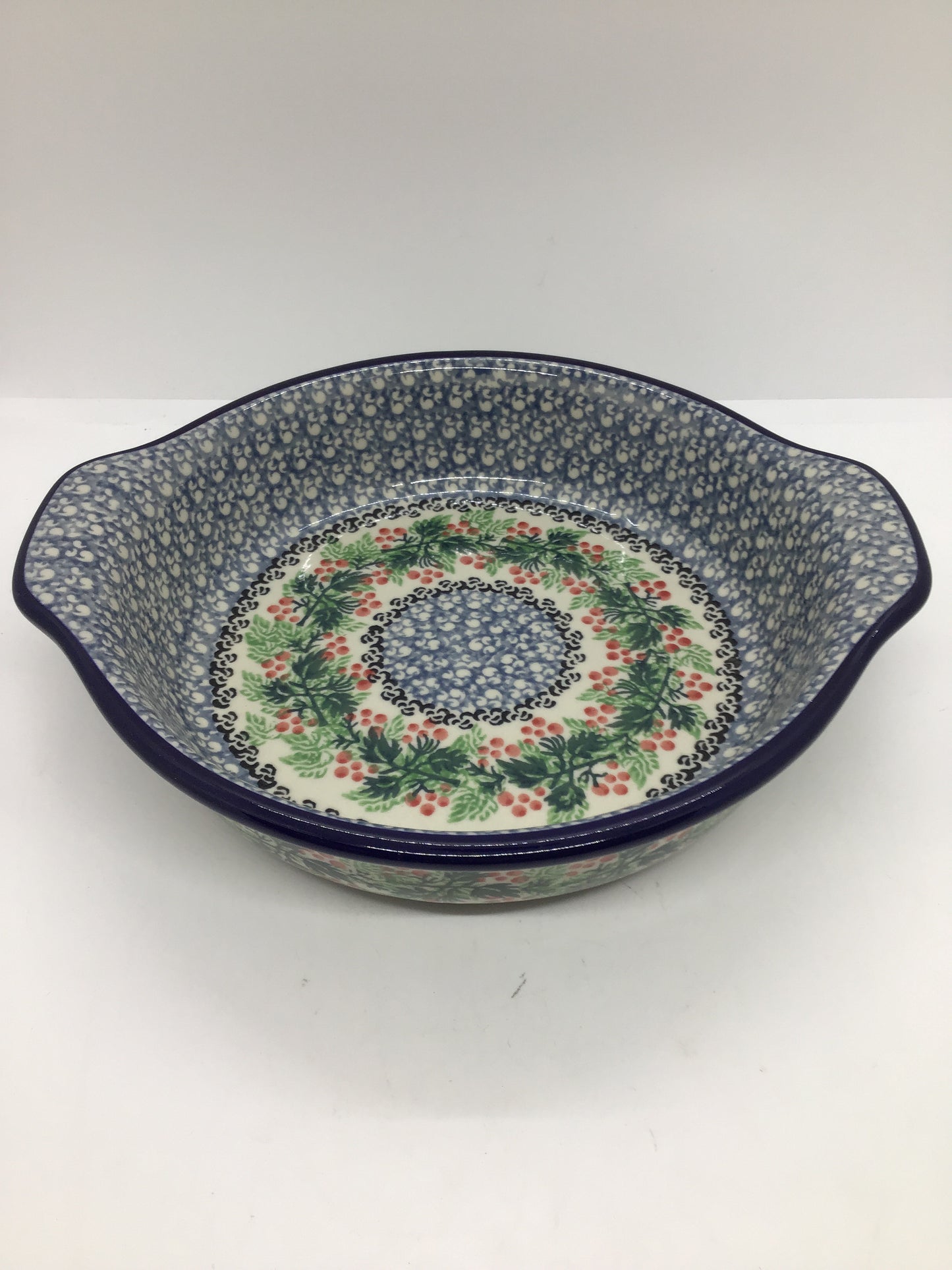 Baker ~ Round w/ Handles ~ 8 inch ~ 1734x ~ T4*