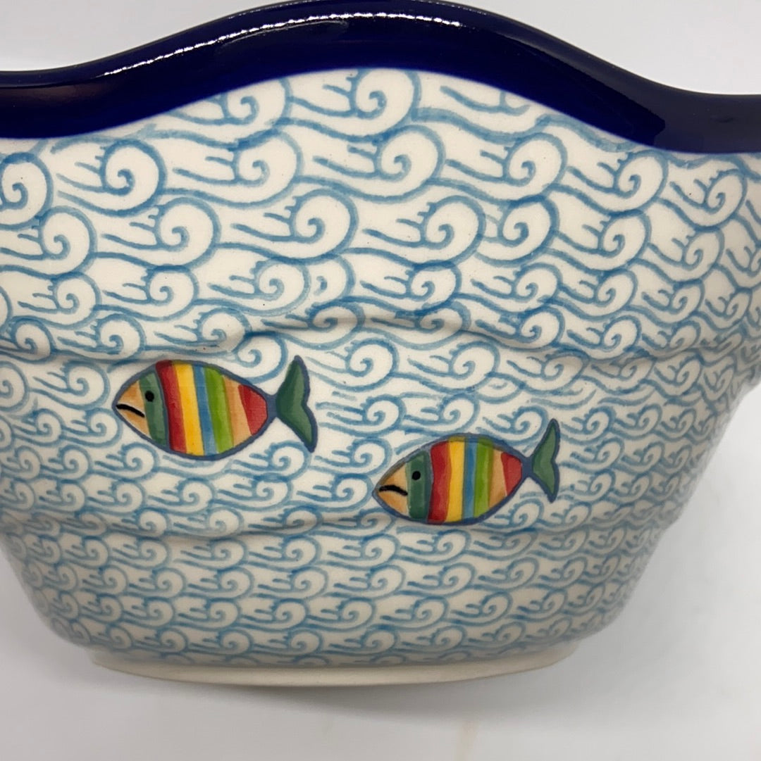 Bowl ~ Wavy Edge ~ Medium ~ 10 inch ~ 2540X ~ T4*