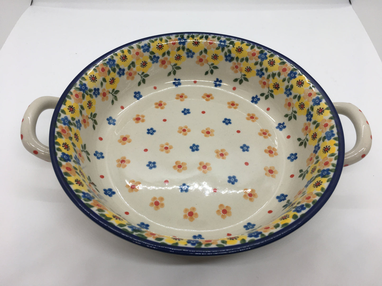 Baker ~ Round w/ Handles ~ 8 inch ~ 2225X - T3!