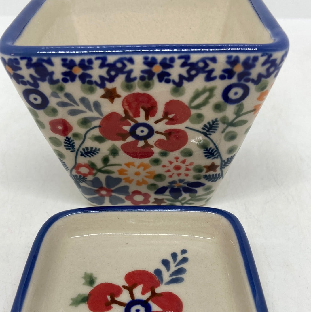 Square Flower Pot - EO34