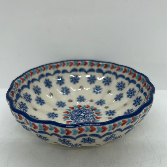 Scalloped Dish - PS01