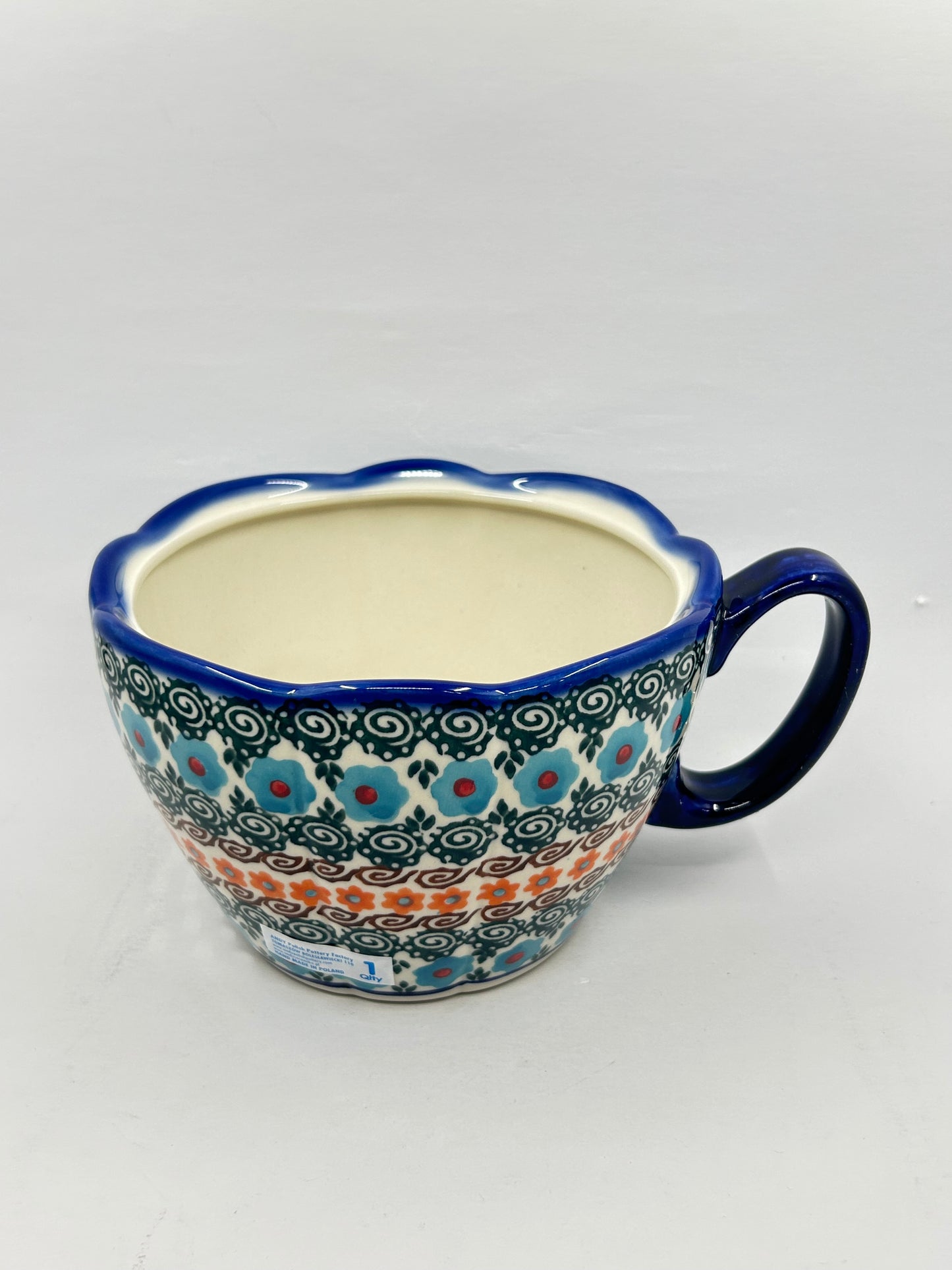 Fruit Bowl with Handle - D62