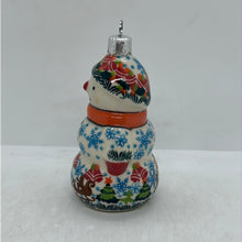 Load image into Gallery viewer, B13 Snowman Ornament A-S3