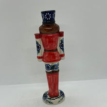 Load image into Gallery viewer, NUTCRACKER Figurine - D7