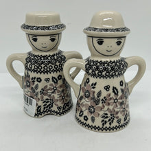 Load image into Gallery viewer, Salt &amp; Pepper Man &amp; Woman Set - DPSC