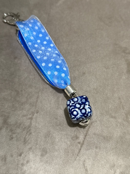 Manufaktura Keychain - Square Ocean Swirl