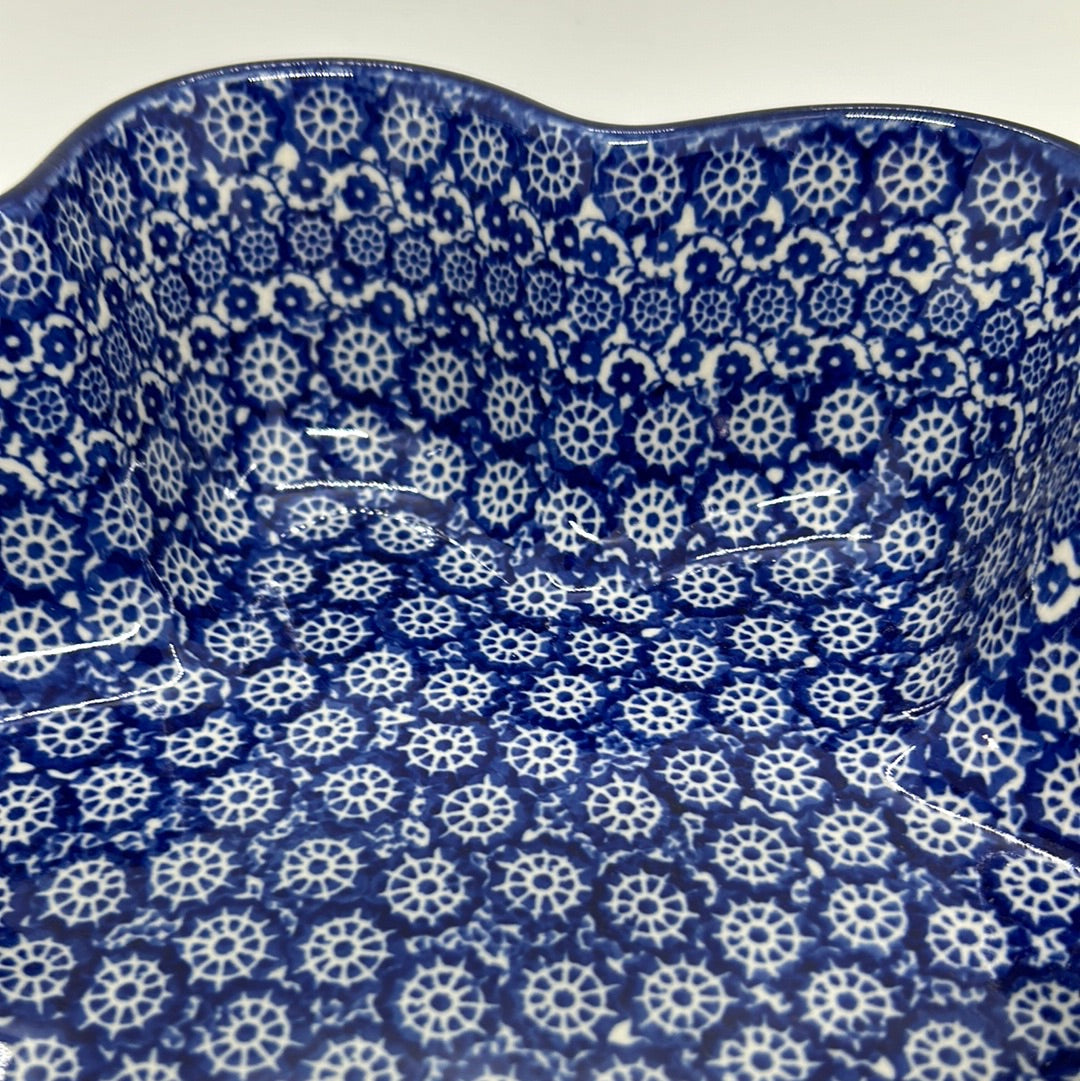 Flower Shaped Baker ~ 9.25" ~ 2615X - T3!