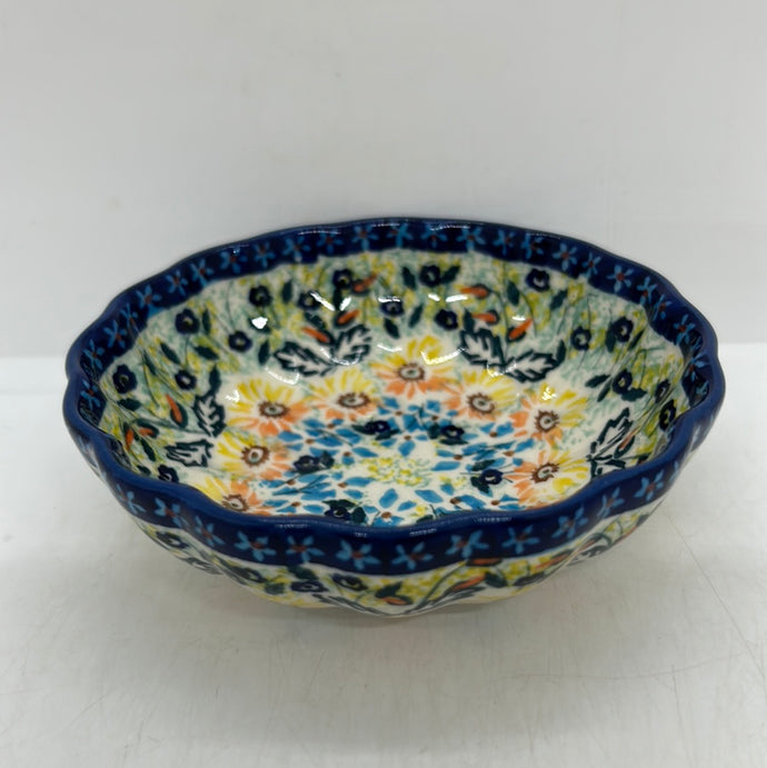 Scalloped Dish - WK80