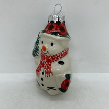 Load image into Gallery viewer, Andy Snowman Ornament - D28