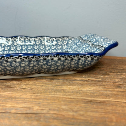 Tray ~ Scalloped Oval ~ 5.5" x 20.25" ~1734X - T4!