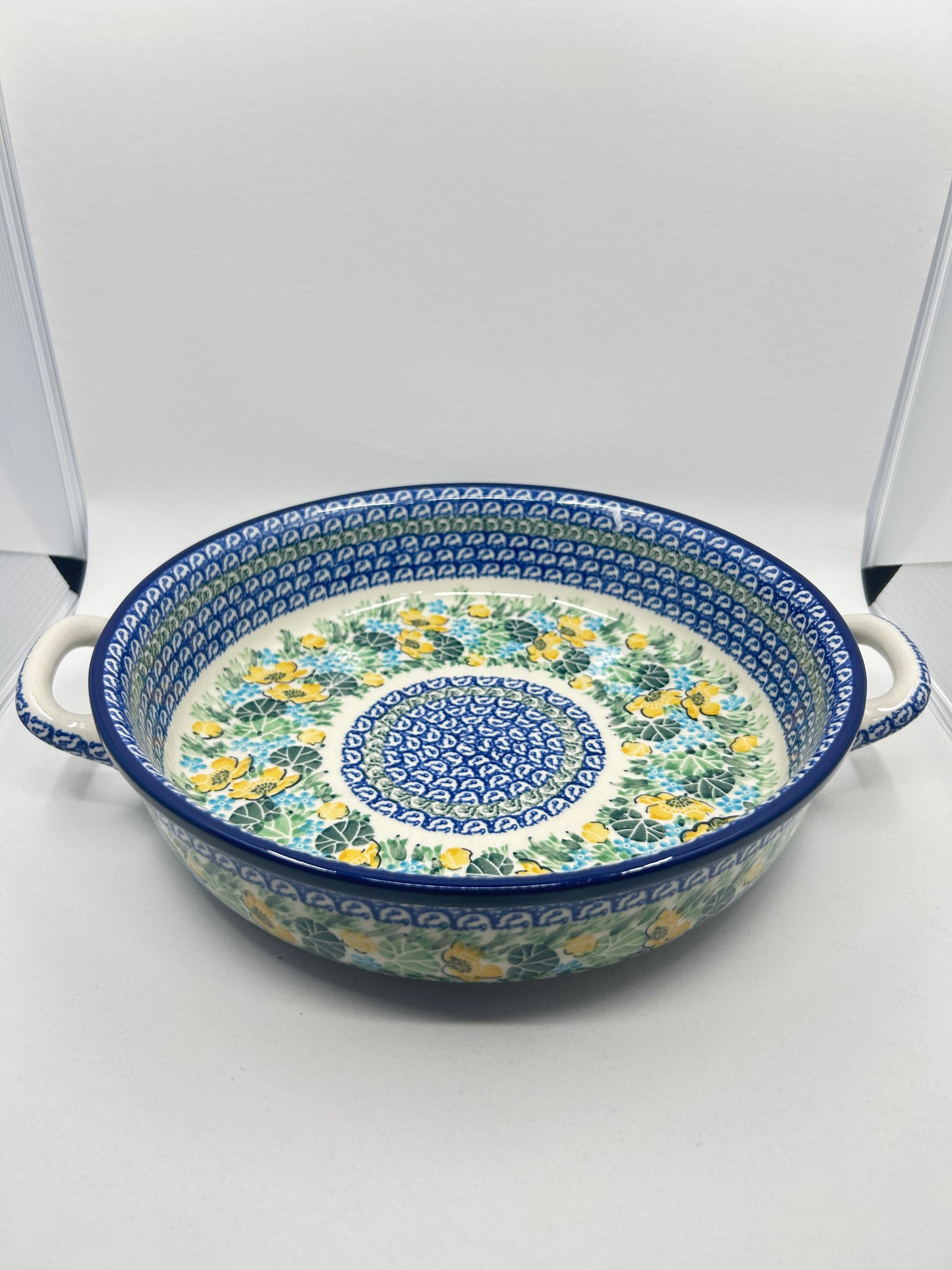 Baker ~ Round w/ Handles ~ 10 inch ~ U5106 ~ U3!