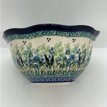 Bowl ~ Wavy Edge ~ 5.75 inch ~ U4333 - U4!