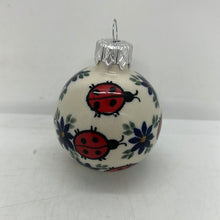 Load image into Gallery viewer, A233 Round Ornament - D18