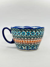 Load image into Gallery viewer, Fruit Bowl with Handle - D62