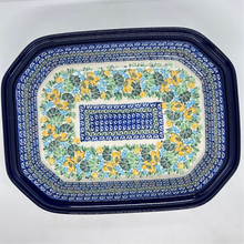 Load image into Gallery viewer, Baker ~ Covered Casserole ~ 9.5 x 12 inch ~ U5106 ~ U3!